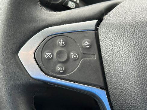 Used 2023 Chevrolet Traverse LT w/ LPO, Floor Liner Package AWD/4WD image 18