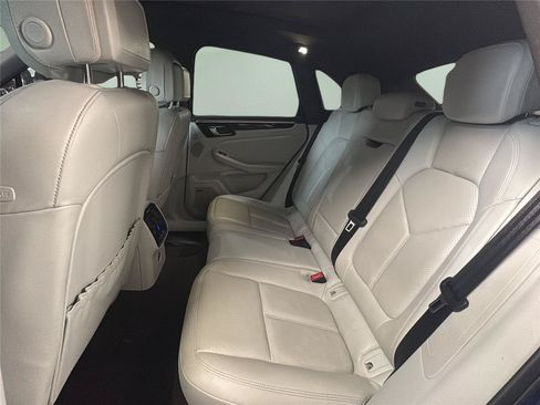 Used 2020 Porsche Macan S AWD/4WD image 33