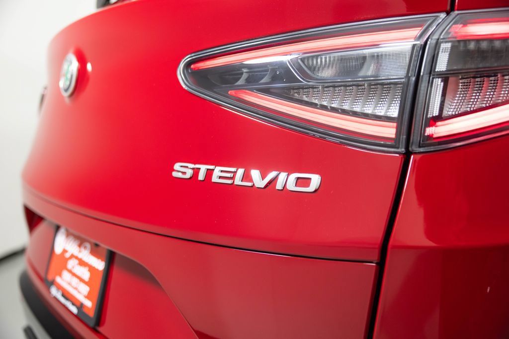 New 2026 Alfa Romeo Stelvio Sprint AWD/4WD image 15