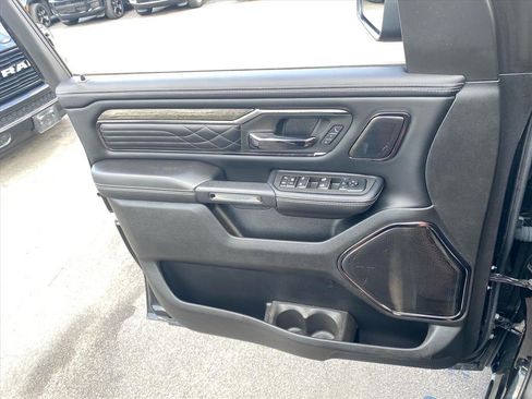 Used 2025 RAM 1500 Limited AWD/4WD image 21