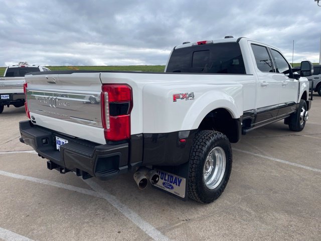Used 2024 Ford F350 King Ranch w/ FX4 Off-Road Package AWD/4WD image 5