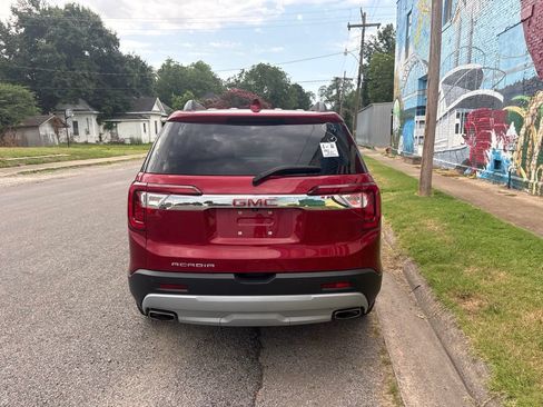 Used 2021 GMC Acadia SLT w/ LPO, Floor Liner Package FWD image 6