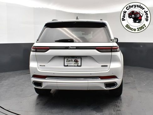 Used 2023 Jeep Grand Cherokee Overland w/ Luxury Tech Group IV image 5