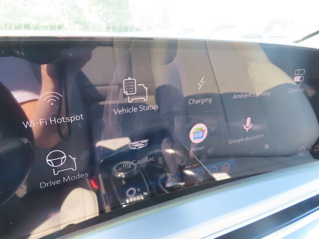 Used 2024 Cadillac Lyriq Sport w/ LPO, Floor Liner Package AWD/4WD image 25