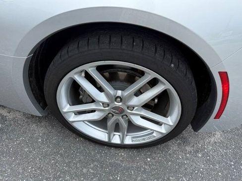 Used 2019 Chevrolet Corvette Stingray Coupe w/ 1LT RWD image 6