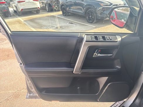 Used 2023 Toyota 4Runner SR5 Premium image 32