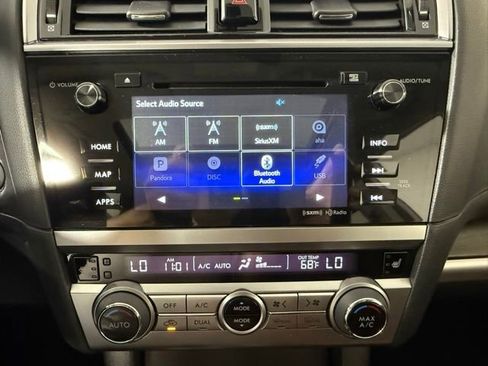 Used 2017 Subaru Outback 2.5i Touring AWD/4WD image 22