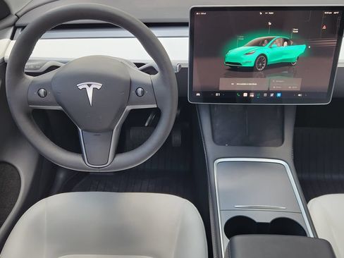 Used 2023 Tesla Model Y Long Range AWD/4WD image 26