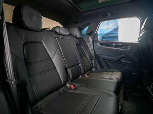 New 2026 Porsche Cayenne GTS image 45