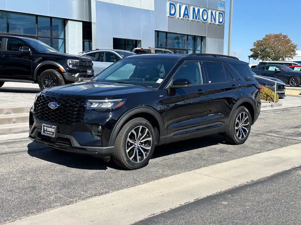 New 2026 Ford Explorer ST-Line w/ Premium Package RWD image 2