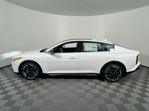 New 2026 Kia K4 GT-Line FWD image 8