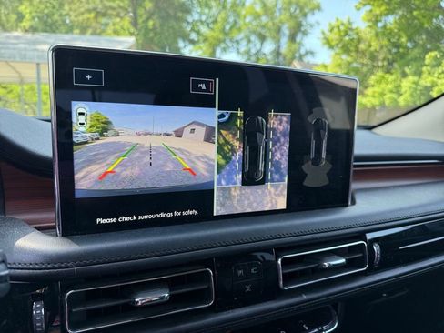 Used 2023 Lincoln Nautilus Reserve w/ Equipment Group 201A FWD image 16