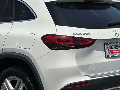 Used 2023 Mercedes-Benz GLA 250 4MATIC image 9