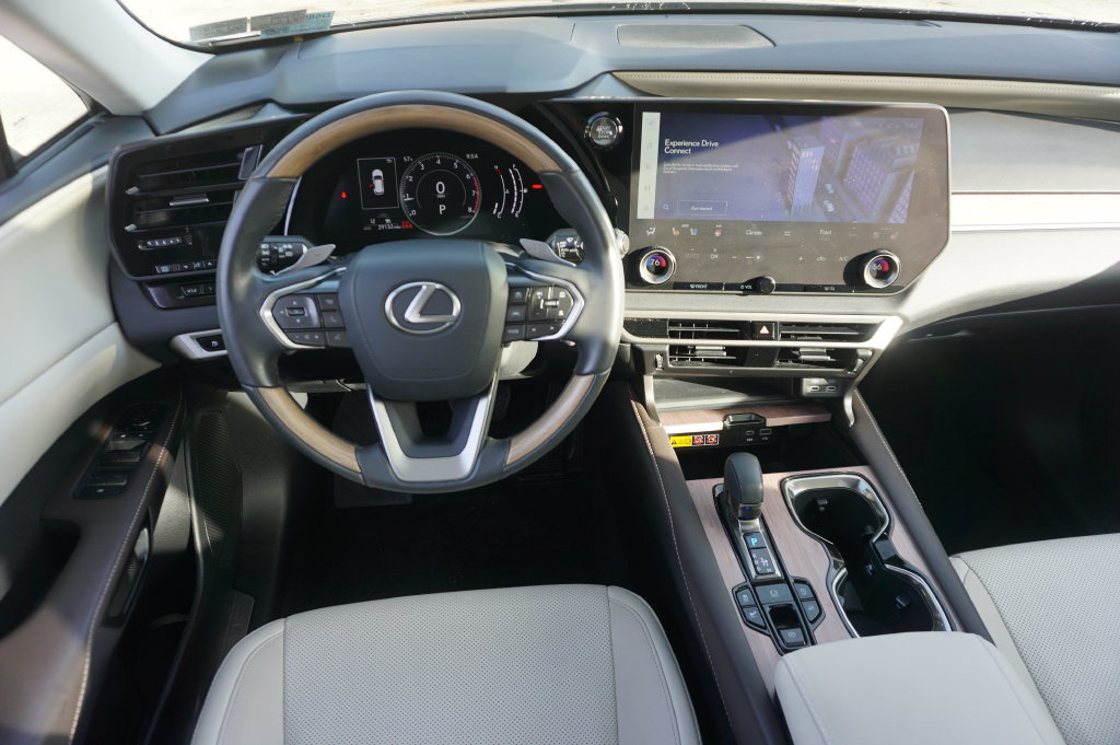 Used 2023 Lexus RX 350 Premium w/ Accessory Package AWD/4WD image 6