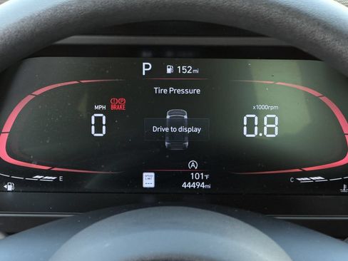 Used 2024 Hyundai Elantra SE FWD image 15