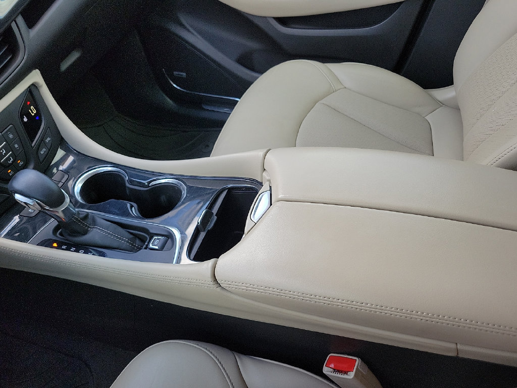 Used 2018 Buick Envision Premium AWD/4WD image 29