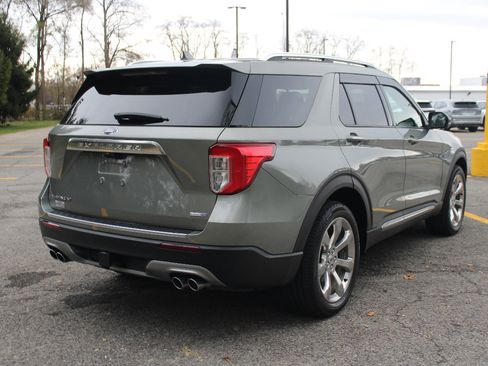 Used 2020 Ford Explorer Platinum w/ Premium Technology Package image 7