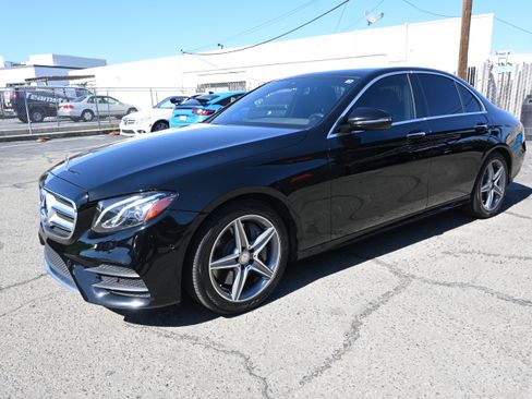 Used 2017 Mercedes-Benz E 300 image 3