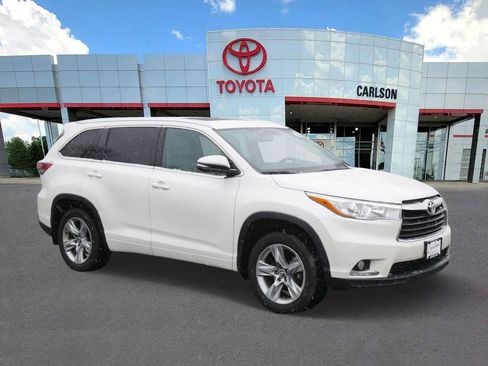 Used 2016 Toyota Highlander Limited image 2
