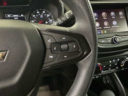 Certified 2023 Chevrolet TrailBlazer LT w/ LPO, Blackout Package image 11