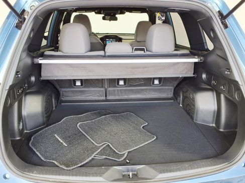 Used 2025 Subaru Forester AWD/4WD image 9