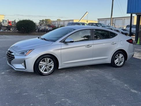 Used 2020 Hyundai Elantra SEL w/ Cargo Package (C1) image 4