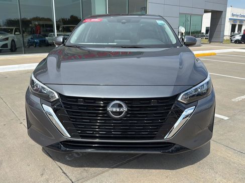 Used 2025 Nissan Sentra SV w/ All-Weather Package image 4