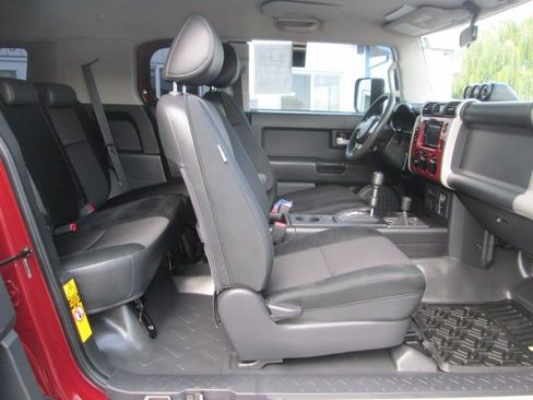 Used 2008 Toyota FJ Cruiser 4WD w/ Convenience Pkg image 11