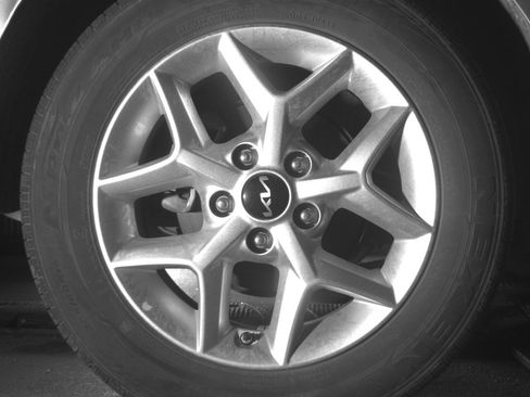 Used 2025 Kia Soul LX w/ LX Technology Package FWD image 20