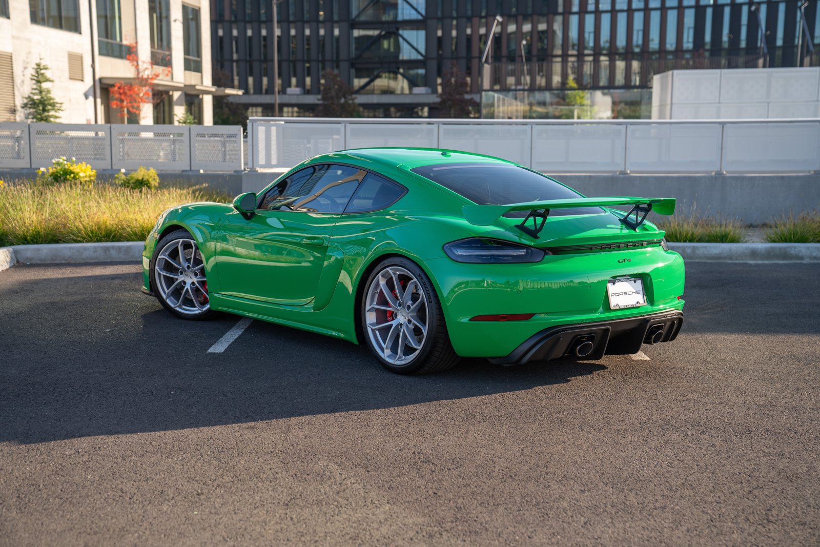Certified 2022 Porsche 718 Cayman GT4 RWD image 3