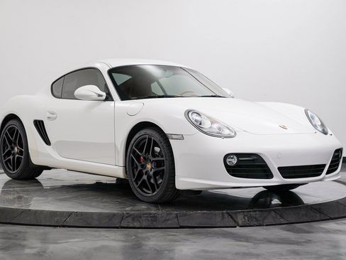 Used 2010 Porsche Cayman S image 16