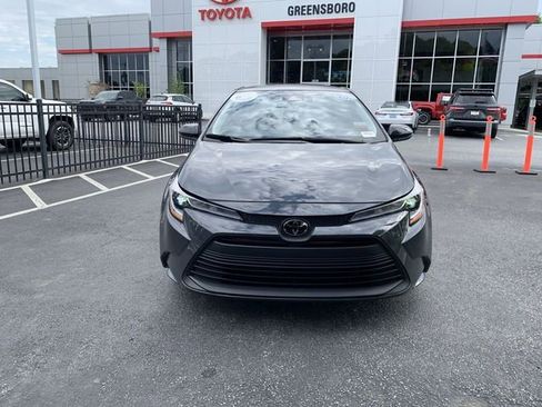 Used 2024 Toyota Corolla LE FWD image 3