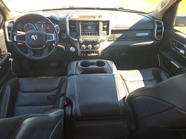 Used 2019 RAM 1500 Laramie AWD/4WD image 9