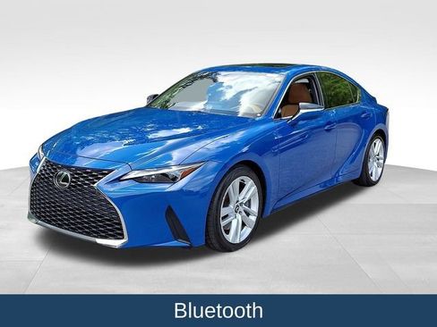 Used 2023 Lexus IS 300 w/ Comfort Package RWD image 4