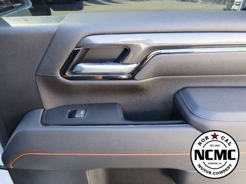 Used 2025 GMC Sierra 2500 AT4 AWD/4WD image 64