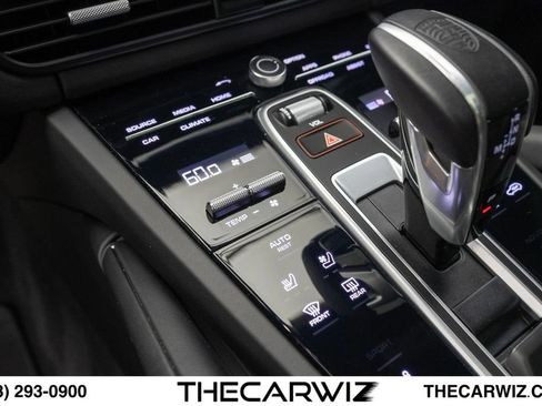 Used 2023 Porsche Cayenne Turbo AWD/4WD image 56