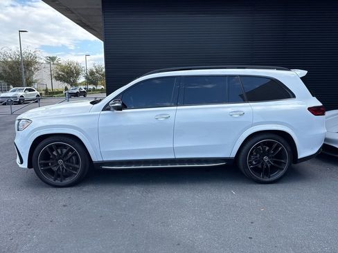 Used 2025 Mercedes-Benz GLS 450 4MATIC image 2