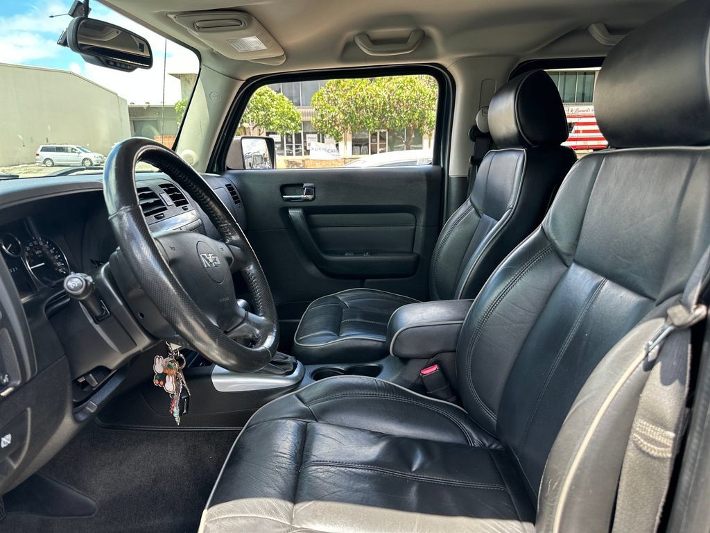 Used 2007 HUMMER H3 AWD/4WD image 13