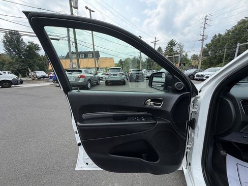 Used 2019 Dodge Durango GT w/ Blacktop Package AWD/4WD image 13