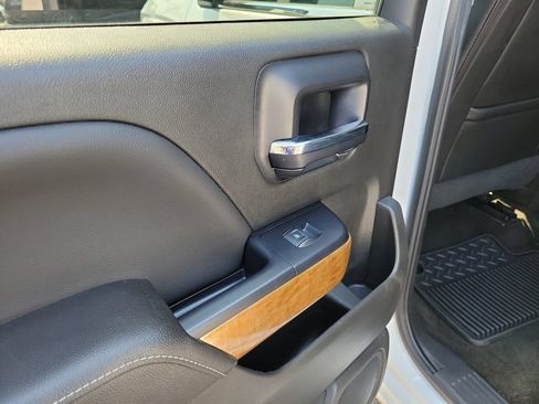 Used 2017 Chevrolet Silverado 1500 LTZ w/ Sport Package AWD/4WD image 18
