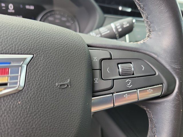 Used 2022 Cadillac XT4 Premium Luxury w/ Technology Package FWD image 28