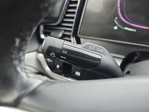 Used 2023 Kia Sportage EX image 29