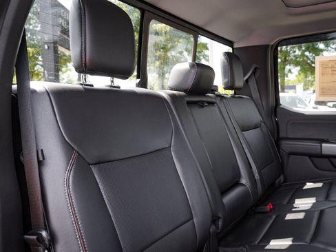 Used 2024 Ford F250 Lariat w/ Lariat Ultimate Package AWD/4WD image 32