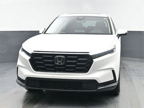 Used 2024 Honda CR-V EX image 3