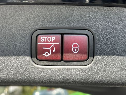 New 2026 Mercedes-Benz GLC 300 4MATIC image 25