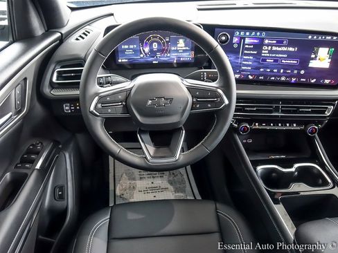 New 2026 Chevrolet Traverse LT w/ Midnight/Sport Edition image 13