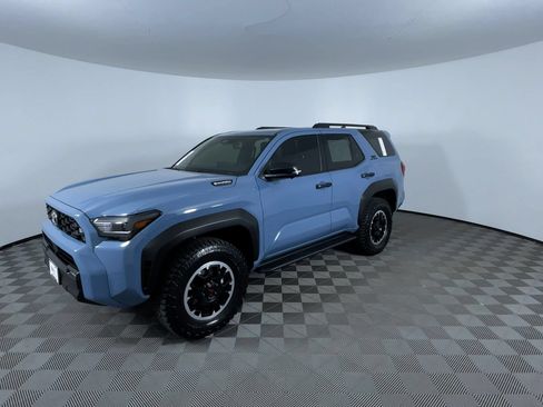 Used 2025 Toyota 4Runner TRD Off-Road Premium w/ Tow Technology Package AWD/4WD image 4