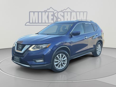 Used 2017 Nissan Rogue SV FWD image 1
