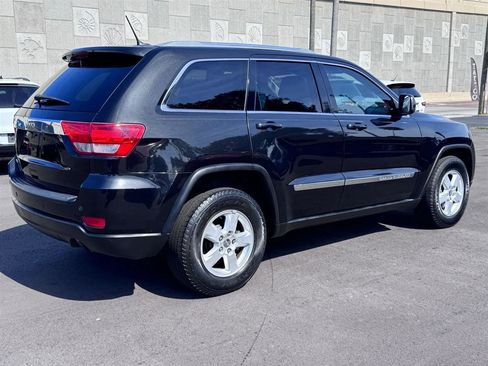 Used 2012 Jeep Grand Cherokee Laredo w/ Laredo E Group RWD image 11