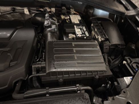 Used 2024 Volkswagen Tiguan SE R-Line image 26